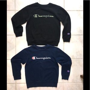 Champion crewneck sweatshirts size M (10-12)